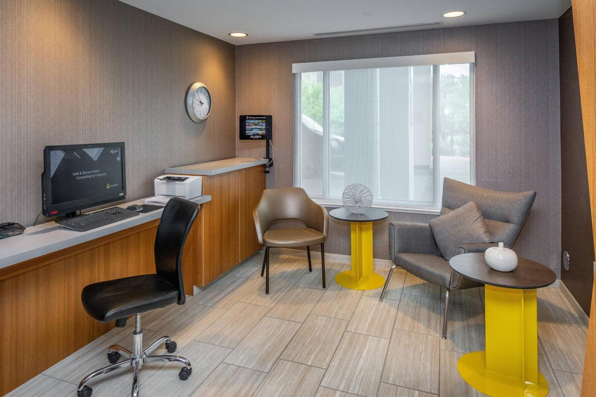 Springhill Suites Anchorage Midtown Экстерьер фото