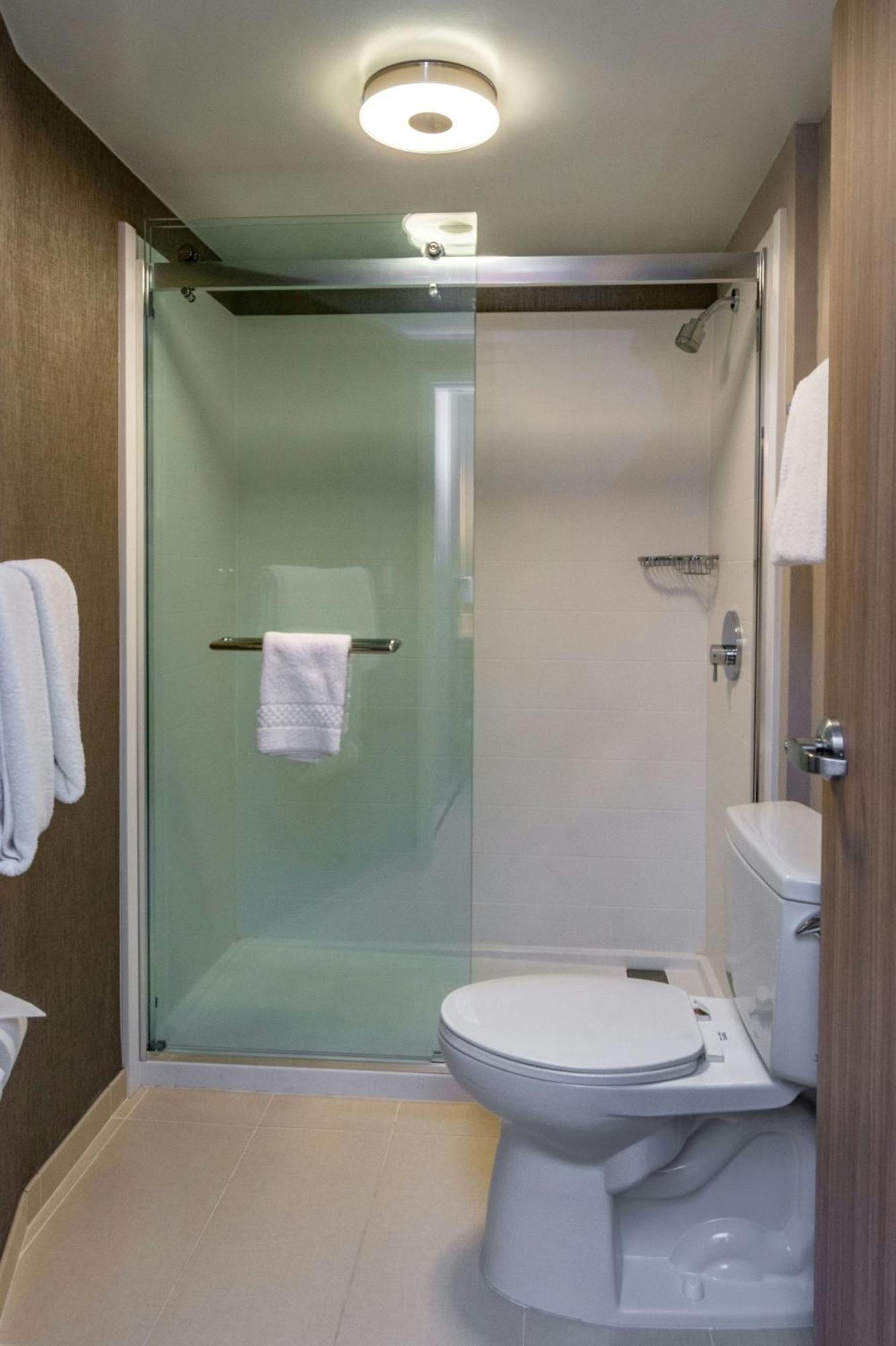 Springhill Suites Anchorage Midtown Экстерьер фото
